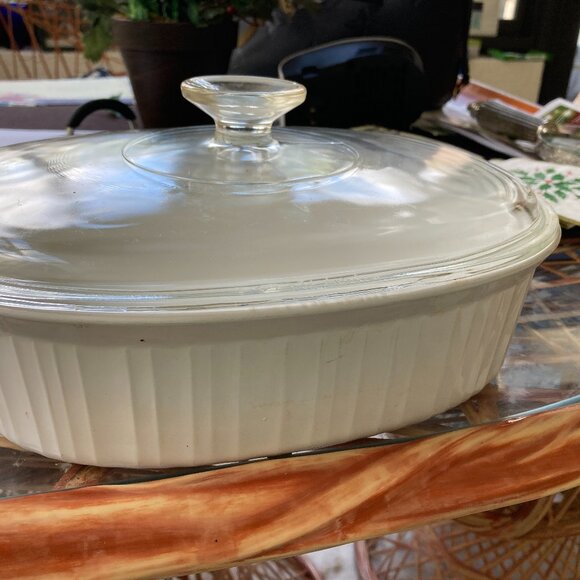 Corning Ware French White  3 QUART Casserole Dish WITH GLASS LID F-2-B, 2.8L - Picture 1 of 7